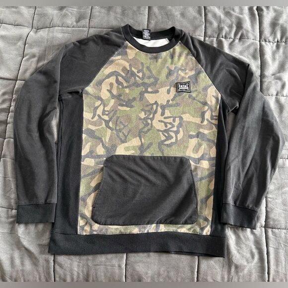 Other - Fatal Black and Camouflage Men's Crew Neck Sweatshirt Size Large